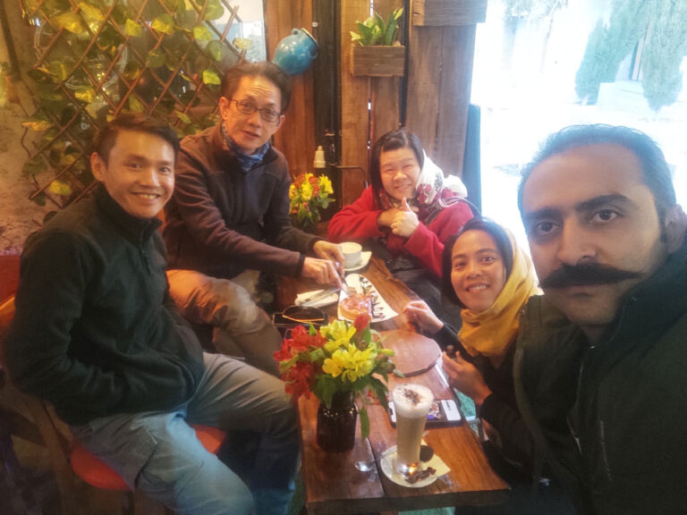 Malaysian Tourists in Iran-Isfahan with Alireza Damadzadeh the certified tourguide
