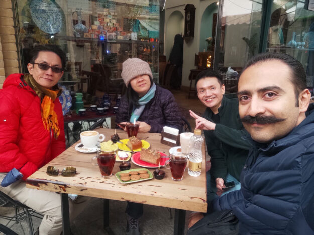 Malaysian Tourists in Iran-Isfahan with Alireza Damadzadeh the certified tourguide