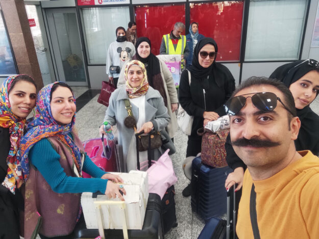 Kuwaiti Ladies Tourists in Iran with Alireza Damadzadeh the certified tourguide