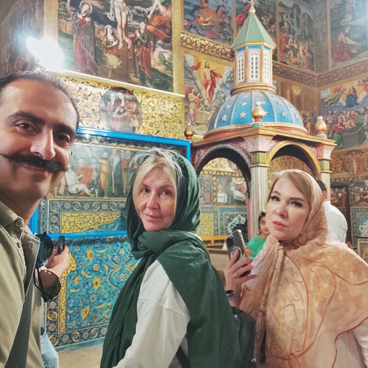 Russian Tourists with Alireza Damadzadeh the certified tour guide and Travel advisor in Iran-Isfahan