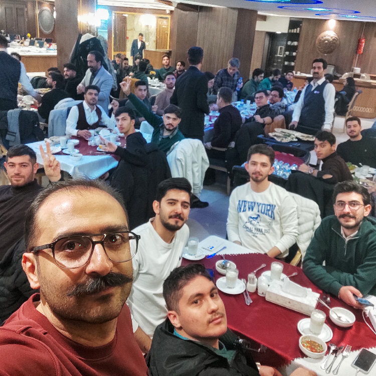 Iranian Students from Ardabil in Isfahan with Alireza Damadzadeh the certified tourguide